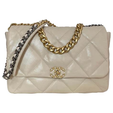 sac chanel toile beige|Chanel bag fashion.